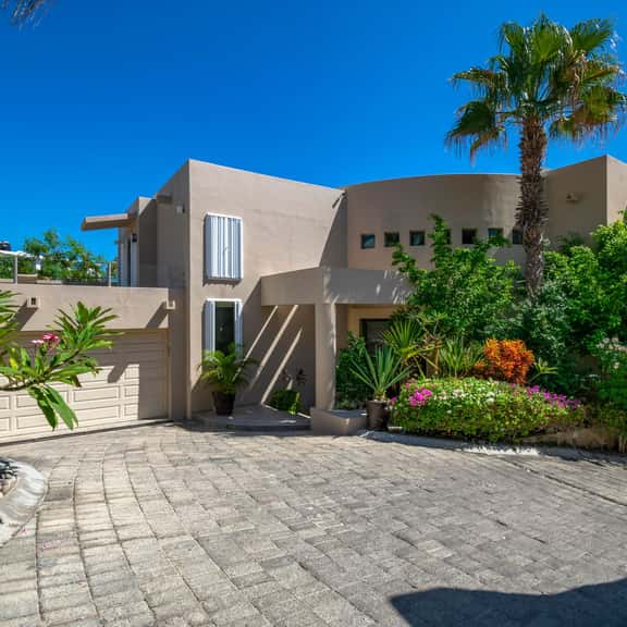 Ocean front and views of the Arch! - Villa Alegria - Image 1