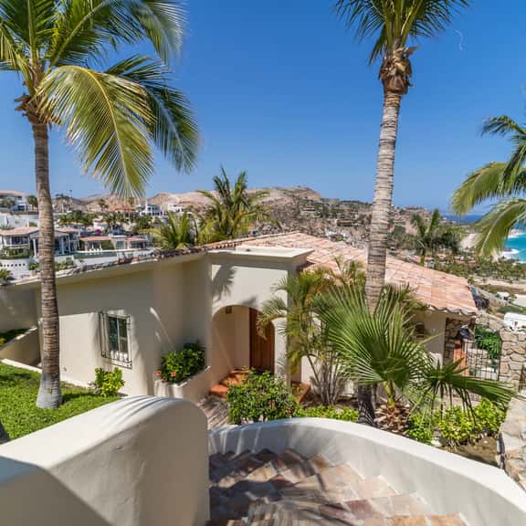 Amazing view and value! -Beautiful 5 bedroom Villa - Image 1
